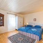 11 * Markovac