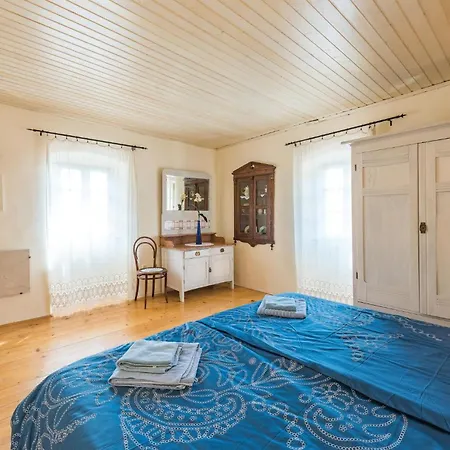 11 * Markovac